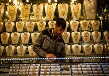 شناسایی فرارهای مالیاتی طلافروشان کشور؛ از 2 تا 700 میلیارد تومان