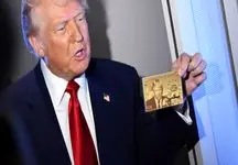 رونمایی ترامپ از کارت طلایی ۵ میلیون دلاری!