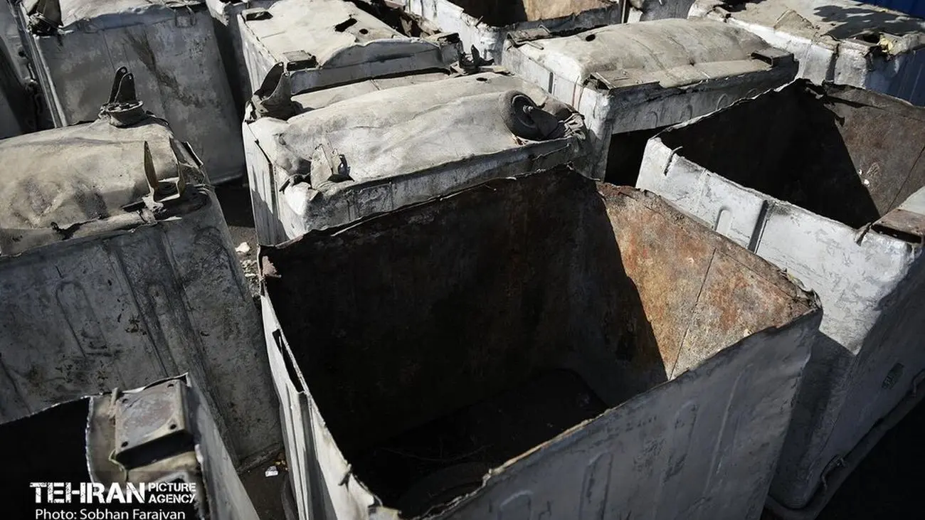 ماجرای دنباله‌دار سطل‌های زباله در تهران | اینبار تعمیر و رنگ آمیزی 