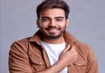 ترانه‌خوانی احساسی سینا درخشنده برای نعیمه نظام‌دوست + فیلم