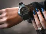 عکس سلنا گومز ستاره پاپ موسیقی جهان با ساعت کاسیو 