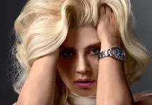 ژست خفن خانم سلبریتی پولدار با ساعت مچی برند + عکس