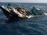 غرق شدن کشتی ایرانی در خلیج فارس / 17کانتینر میوه از بین رفت + جزییات
