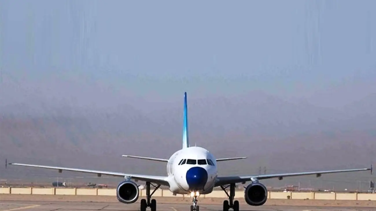 فرود اضطراری هواپیما در فرودگاه یزد ۱۰ نفر را روانه اورژانس کرد