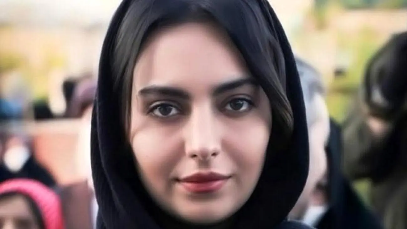 این خانم بازیگر ایرانی شباهت زیادی به ترلان پروانه دارد / فقط مقایسه کنید !