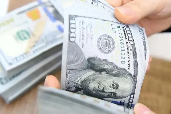 پیش بینی قیمت دلار ۱۷ اردیبهشت ۱۴۰۴ / روند نزولی دلار آغاز شد؟