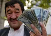  ارزش پول افغانستان بالا رفت  و تورم پایین آمد ! / چگونه طالبان تورم را کنترل کرد؟