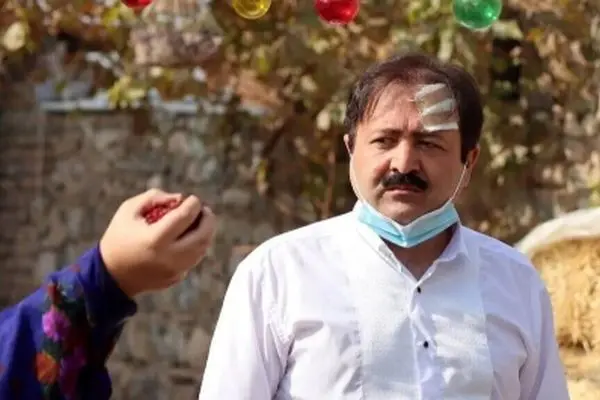 ماشین خاص علی صالحی؛ فریبرز سریال نون خ با یک هوش پران مشکی + عکس