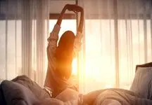 چرا افراد موفق ساعت ۵ صبح بیدار می‌شوند؟ کشف رموز سحرخیزی!