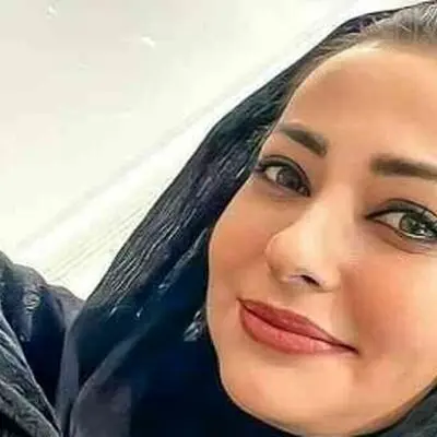 استایل جذاب و متفاوت نفیسه روشن در دبی با مانتوی طرح فرش اصیل ایرانی!