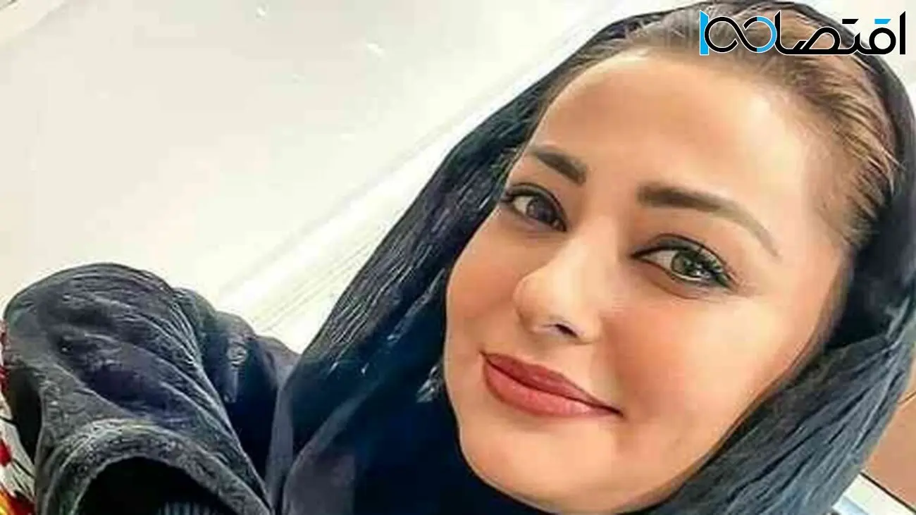 استایل جذاب و متفاوت نفیسه روشن در دبی با مانتوی طرح فرش اصیل ایرانی!