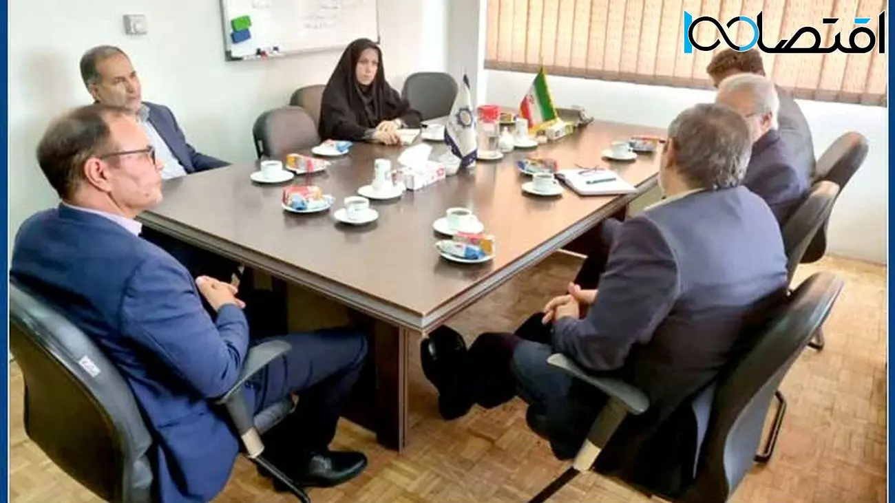 جلسه مدیرعامل انجمن خوشنویسان ایران با مدیران سازمان ارتباطات اسلامی 
