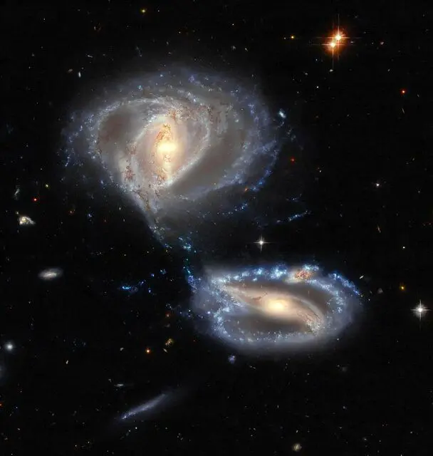 عکس «تلسکوپ فضایی هابل» از یک رقص کهکشانی!