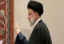 تلخ ترین عکس از مادر رییس جمهور شهید پس از خاکسپاری پسرش 