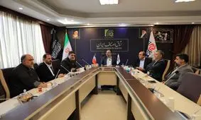 نشست رئیس اتاق اصناف ایران با جمعی از فعالان صنف تلفن همراه