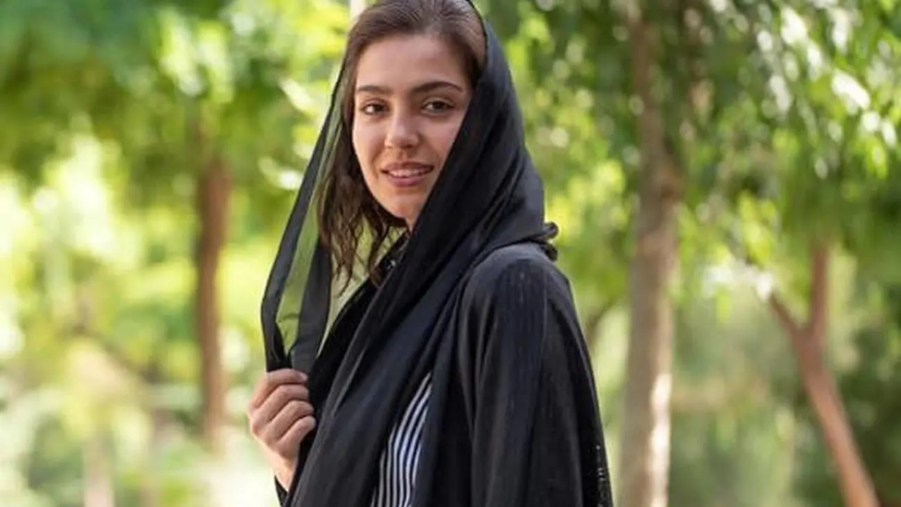 شباهت جذاب ترین دختر سینمای ایران به مادر خیلی جوانش + اولین عکس 2 نفره
