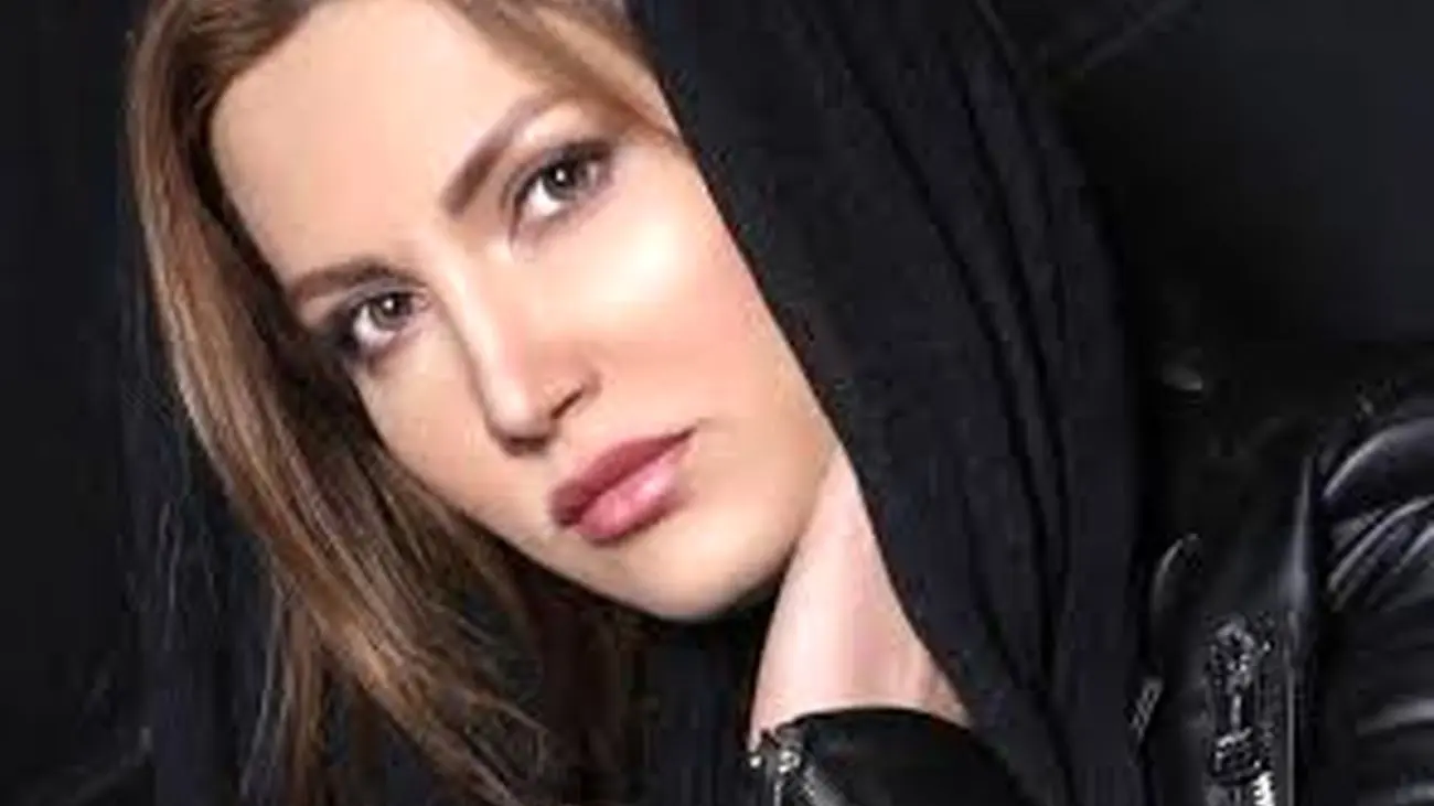 استایل جدید سمیرا حسینی در آستانه 40 سالگی ! + عکس خانم بازیگر قبل از عمل زیبایی