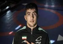 لگد زدن به مربی: پایان تلخ برای قهرمان کشتی جوانان جهان!
