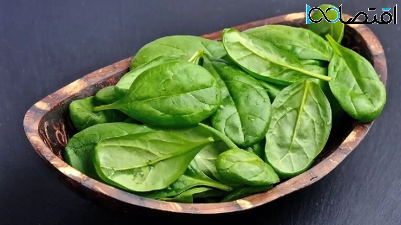 این سبزی معجزه میکند؛ خداحافظی با فشار خون و کمبود ویتامین A!
