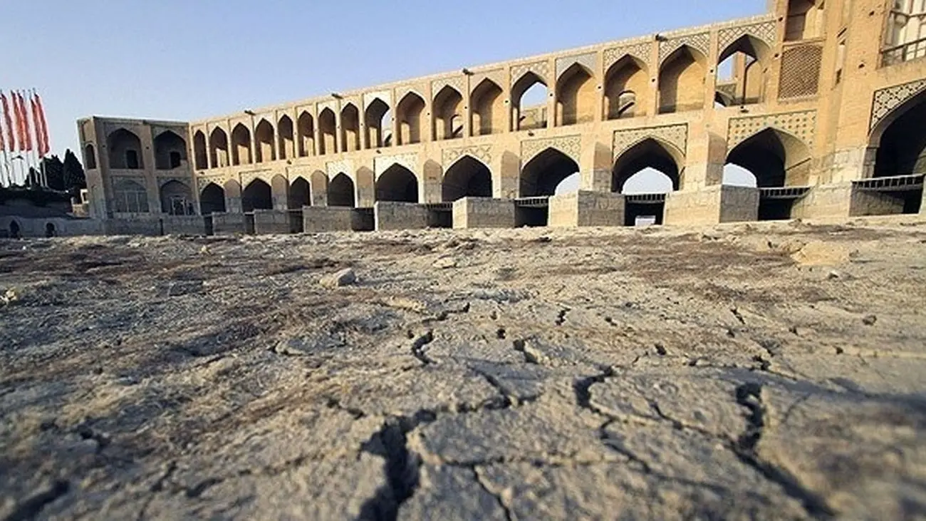 6 هزار بنای تاریخی اصفهان در معرض نابودی / زندگی بیش از 2 میلیون اصفهانی در خطر فرسایش خندقی