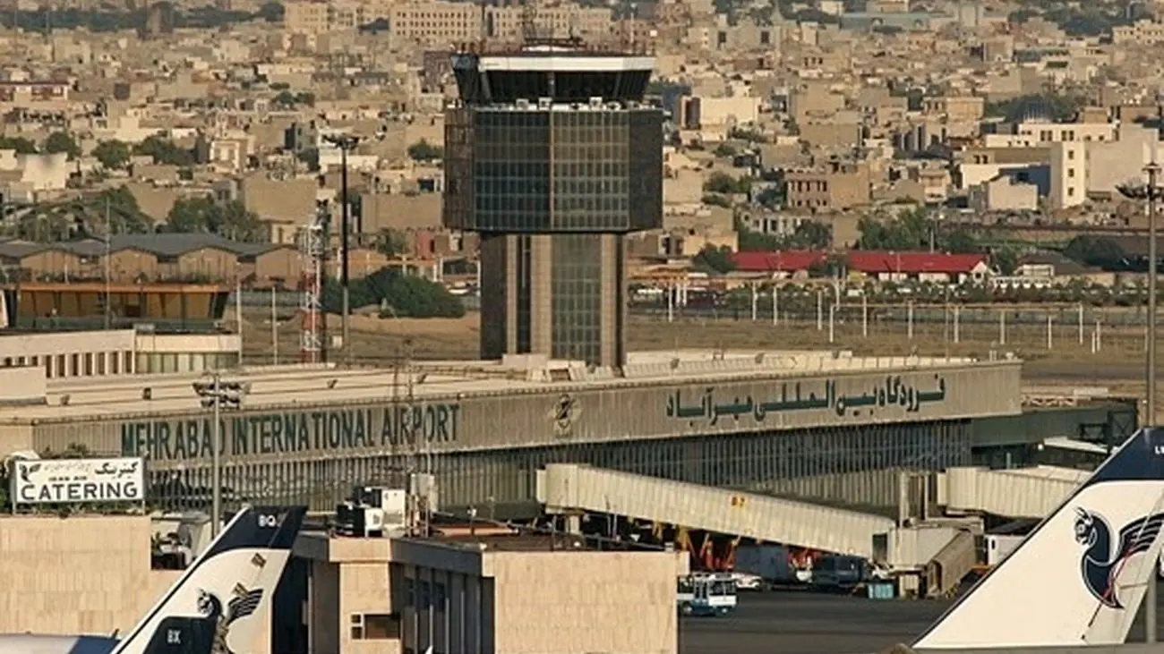 پشت پرده اخراج تاکسی های اینترنتی از فرودگاه امام ( ره )