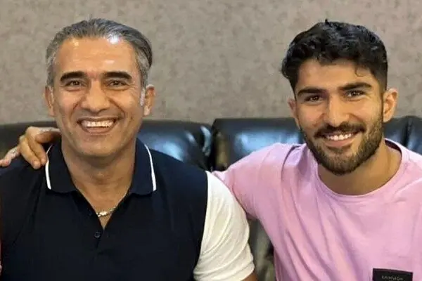جدیدترین عکس از احمدرضا عابدزاده در کنار پسر خیلی جذابش / قدبلند و شیک مثل آقای فوتبالیست !