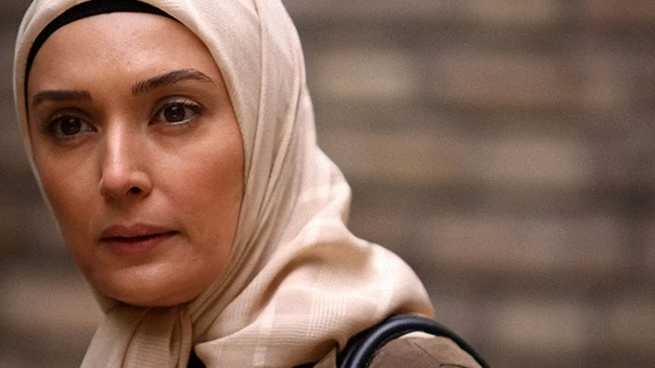 بیماری دامن این خانم بازیگر ایرانی را گرفت / بلایی که ام اس بر سر آتنه آورد !