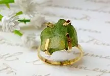 این سنگ درخشان نماد عزت نفس شما خواهد بود