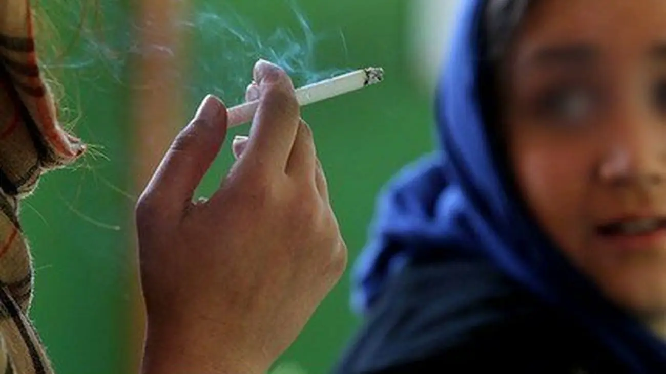 آمار غیرقابل باور از رشد استعمال دخانیات نوجوانان دختر ۱۳ تا ۱۵ ساله