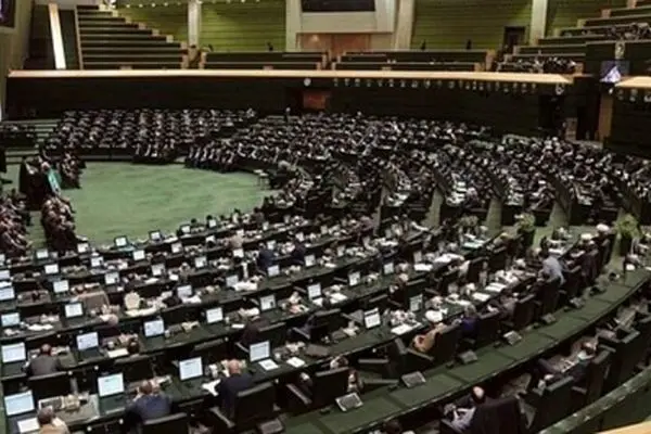 قالیباف: اظهارات همتی تشویش اذهان عمومی است؛ مدعی‌العموم باید ورود کند
