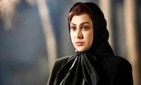 استایل شیک و بی نظیر آزاده صمدی در کنار میز بیلیارد / خانم بازیگر زیبا و خاص !