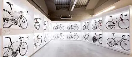 دکوراسیون مغازه دوچرخه فروشی + ویترین مغازه دوچرخه فروشی