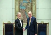 واکنش به انتقادات از زبان بدن پزشکیان در ملاقات با اردوغان 