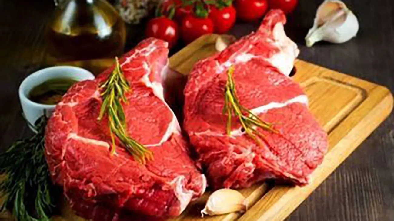 قیمت گوشت قرمز وحشتناک گران شد / چه کسانی عامل این گرانی هستند ؟!