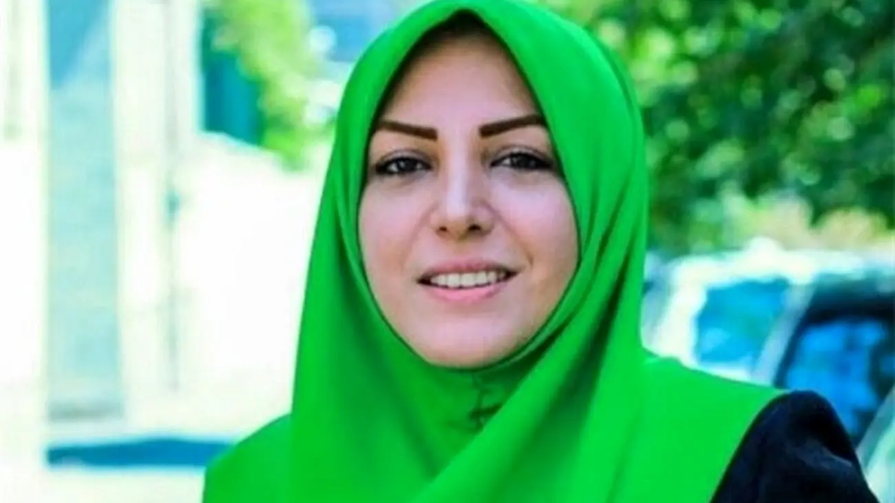 عکس چهره باورنکردنی المیرا شریفی مقدم با لباس تور توری / قبل از شهرت اینطوری بود !