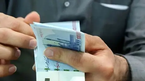 کارگران در شوک/ پیشبینیهای تلخ برای حقوق 1404!