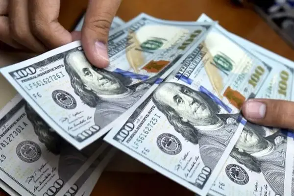 چگونه دلار تقلبی را از دلار اصلی تشخیص دهیم؟