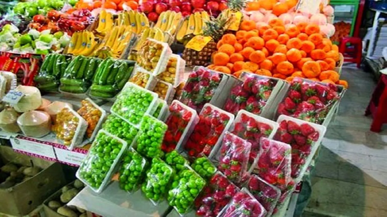 قیمت میوه و صیفی در بازار با نرخ دولتی تطابق ندارد