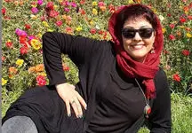 عکس متفاوت از تازه عروس سینما ایران / صمیمیت آناهیتا با مار غول پیکر !