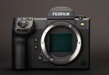 فوجی‌فیلم از دوربین مدیوم فرمت GFX100 II رونمایی کرد: کوچک‌تر، سریع‌تر و ارزان‌تر از مدل قبلی