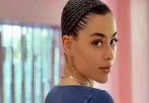 کارگری کردن ریحانه پارسا در فروشگاه ترکیه / به خاطر بی پولی به چه روزی افتاد + عکس ها