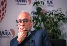 آشتی رئیس‌جمهوری با رهبری و فروکش نزاع‌های سیاسی