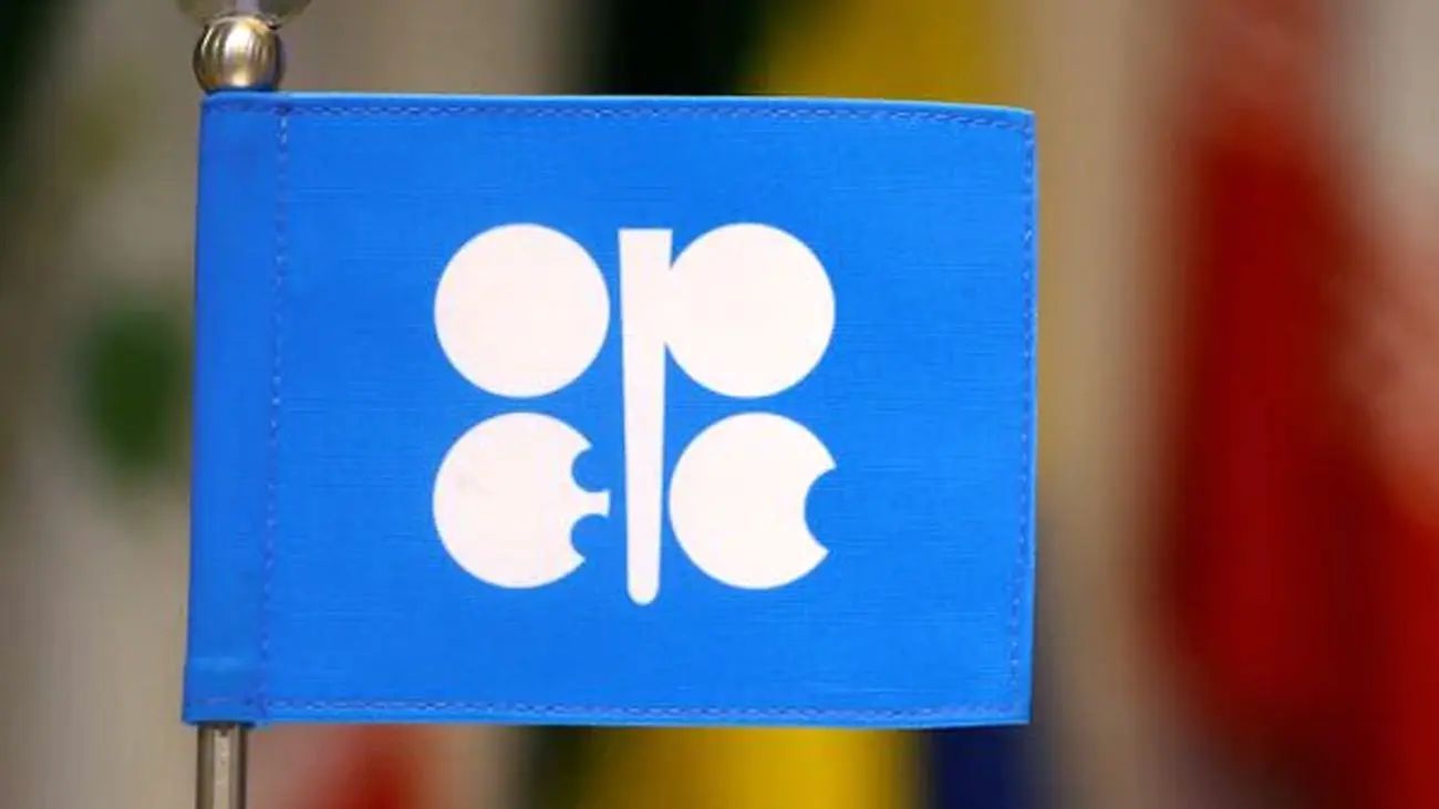 تاکید کابینه عربستان بر نقش محوری خود در تعادل بازارهای جهانی نفت 