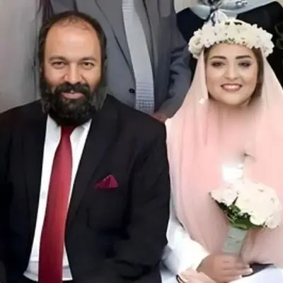 علی اوجی از شب عروسی خاطره می‌گوید: فراموش کردم دسته گل برای نرگس بگیرم