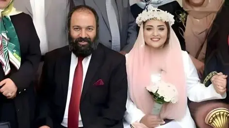 علی اوجی از شب عروسی خاطره می‌گوید: فراموش کردم دسته گل برای نرگس بگیرم