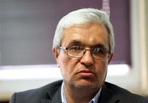  انتظار معجزه در اقتصاد کشور را نمی توان داشت/ در زمانی که مداخلات بیرونی داریم دلالان تلاطم در بازار ایجاد می کنند