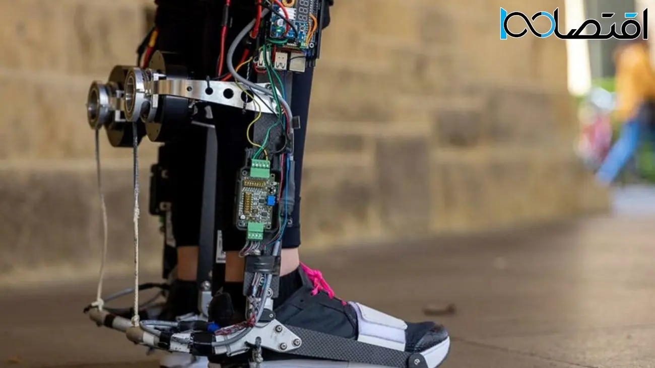 محققان استنفورد با استفاده از کامپیوتر رزبری پای یک اسکلت خارجی شبیه به کفش ساختند