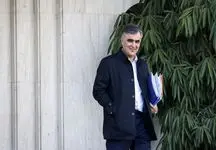 پاسخ عجیب آقای نماینده به تاخیر در برکناری فرزین از ریاست بانک مرکزی