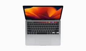 اپل MacBook Pro 13 را همچنان روی خط تولید نگه می‌دارد