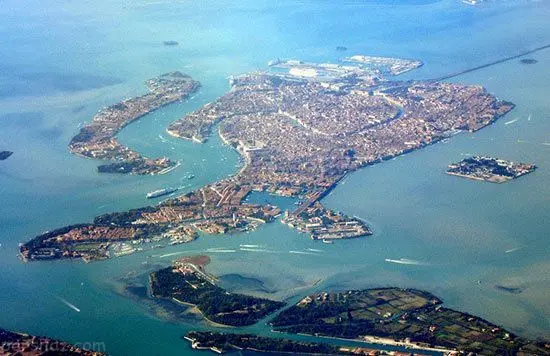 برترین و زیباترین شهرهای جزیره ای جهان را بشناسید